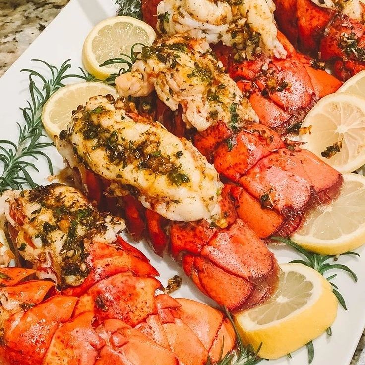 Free cold chain delivery - Extra large fresh lobster tailsBoston lobster