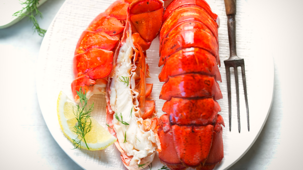 Large Maine Lobster Tails (5-6oz)